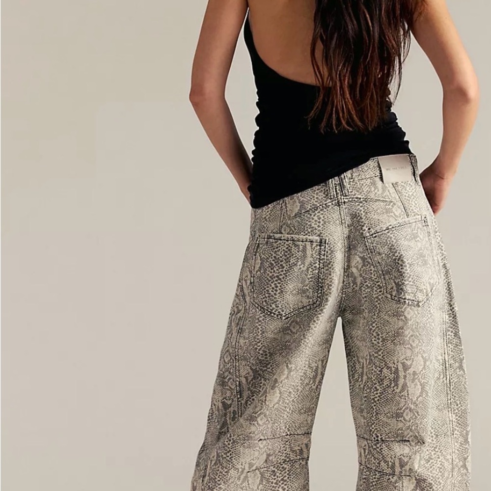 NWT Free People We The Free in good luck printed Barrel Jean in Snack Combo - Picture 6 of 14